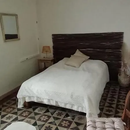 아파트 Rez De Jardin 라챠터수르르로얼
