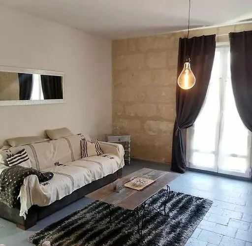 Rez De Jardin * La Chartre-sur-le-Loir